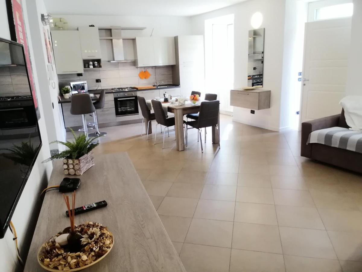 Bellagio Dreams Apt, Pool, With Private Garden, Near Lake Exteriör bild