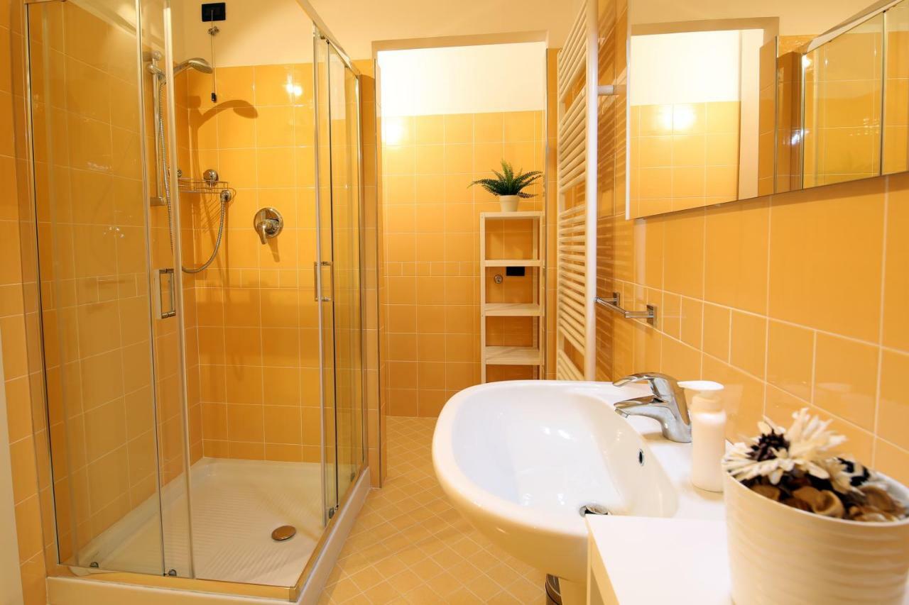 Bellagio Dreams Apt, Pool, With Private Garden, Near Lake Exteriör bild