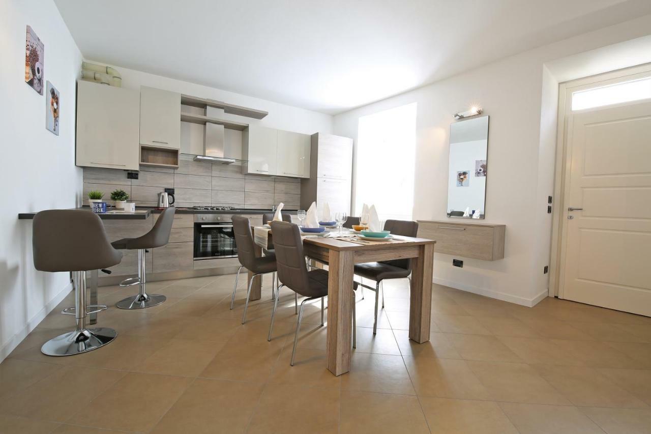 Bellagio Dreams Apt, Pool, With Private Garden, Near Lake Exteriör bild